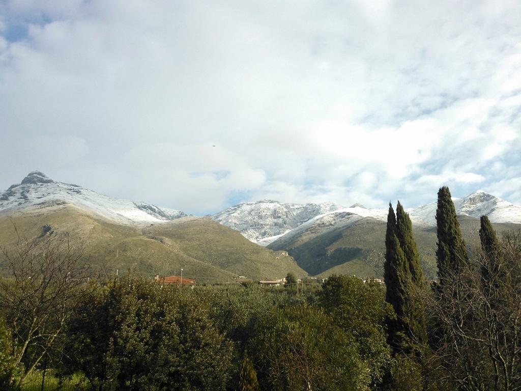 B&B Villa Ada Formia Bagian luar foto